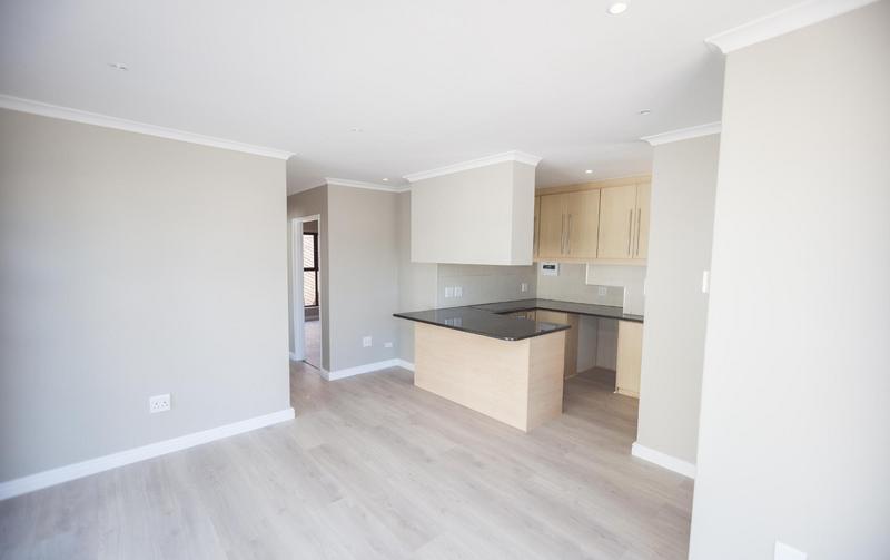 2 Bedroom Property for Sale in Bloubergrant Western Cape